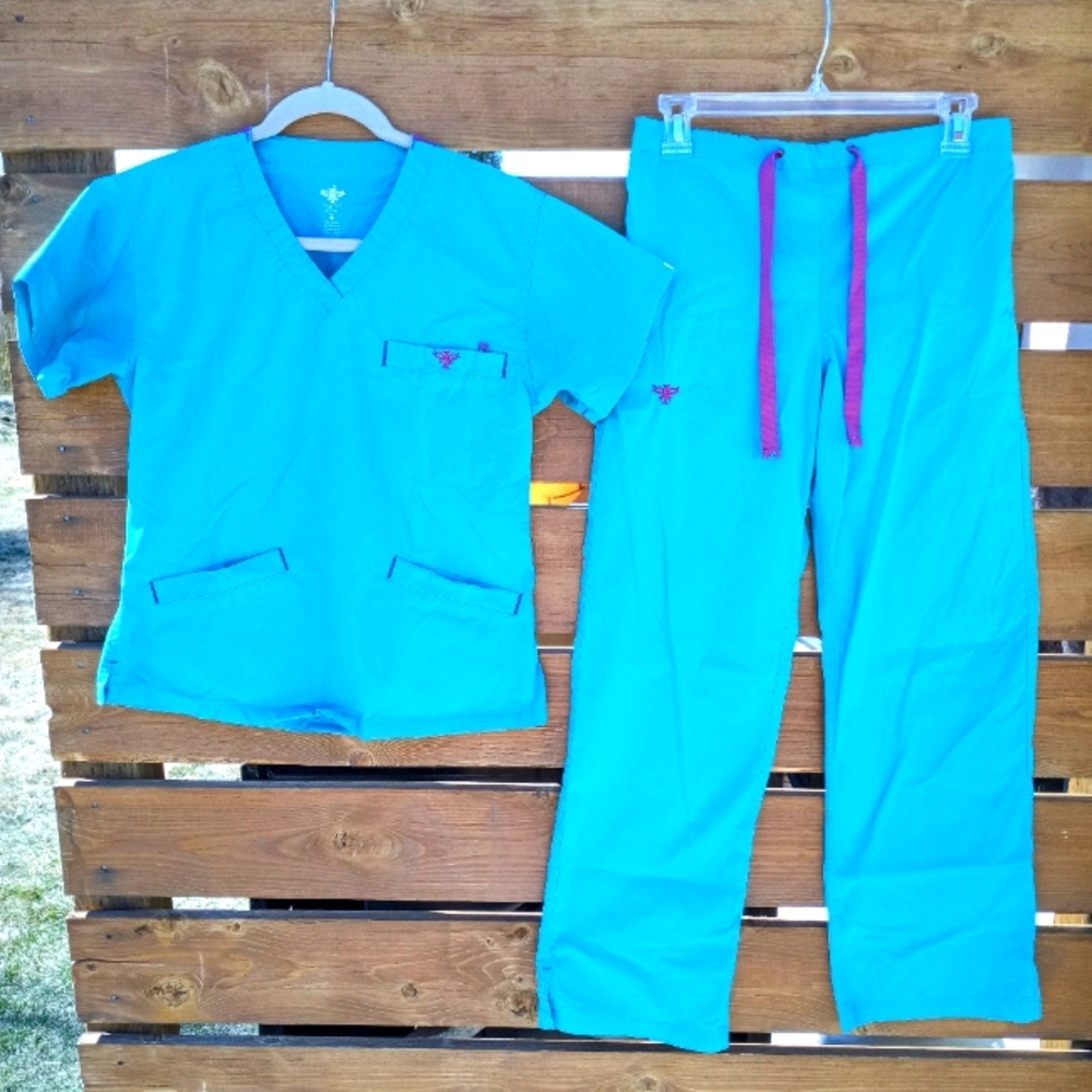 Med couture EZ Stretch scrubs XS Ceil w/ pink